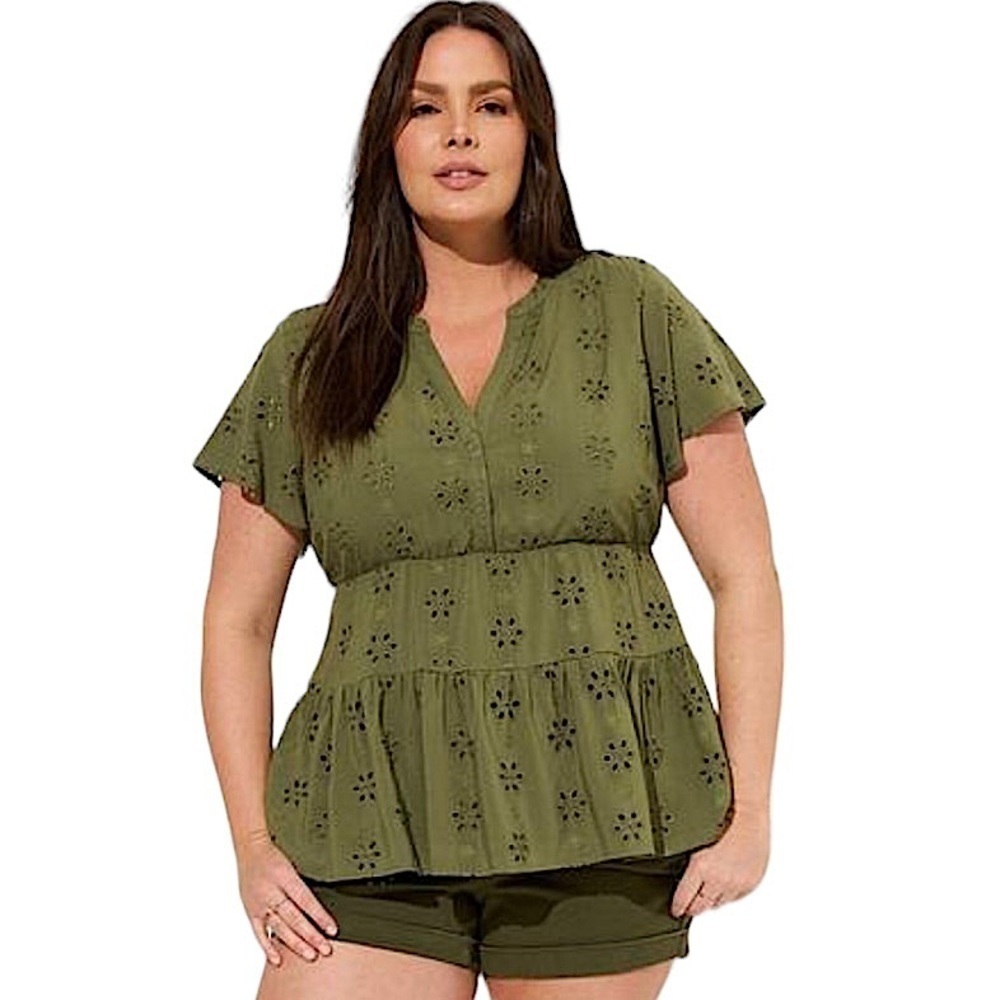 Torrid Baby Doll Eyelet Tiered Top Olivine Size 4